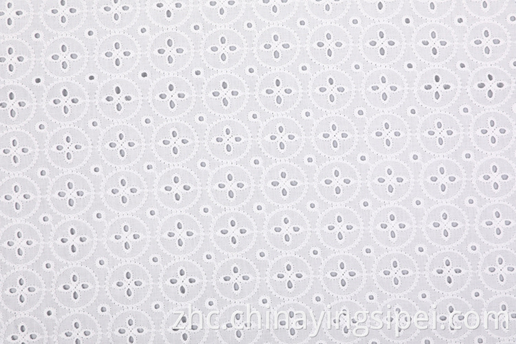 编织100%棉质染色绣花织物 Woven 100% Cotton Dyed Embroidered Fabrics